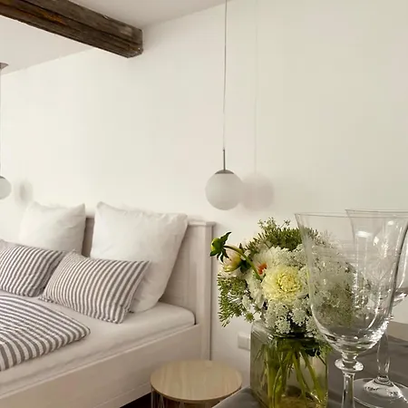 Boutique Apartments & Cafe Am Sonnenhof 1737 Vendégház 3*