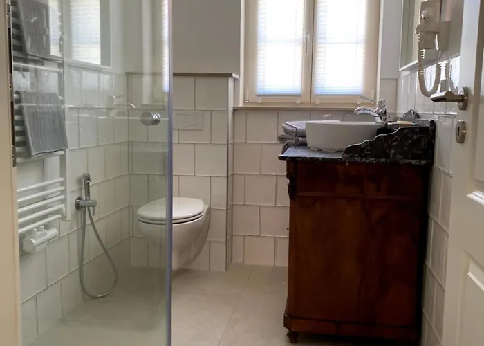 Boutique & Cafe Am Sonnenhof 1737 Casa de hóspedes Barbelroth